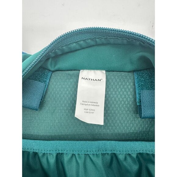 Nathan Hydration Pack Soft Soft Exterior Dual Tiered Mesh Pockets Front Straps - Picture 9 of 9
